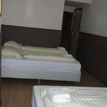 ホテル Budget Y Boulevard 3*