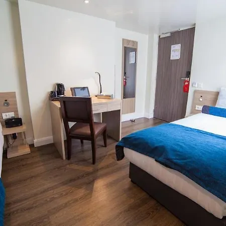 Budget Y Boulevard 3*